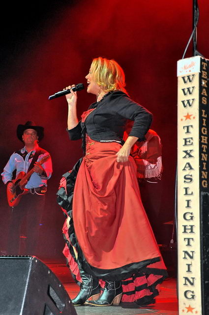 Country   012.jpg